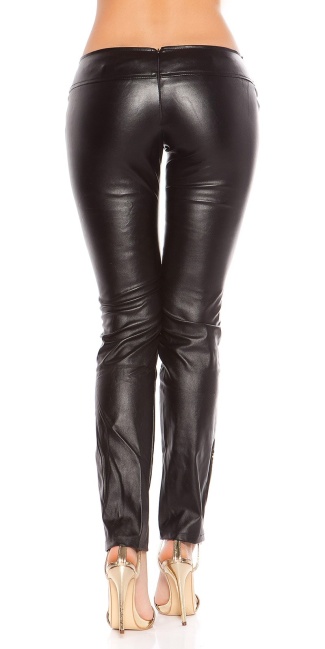 lowcut-Skinny-Pants in leatherlook with studs Black
